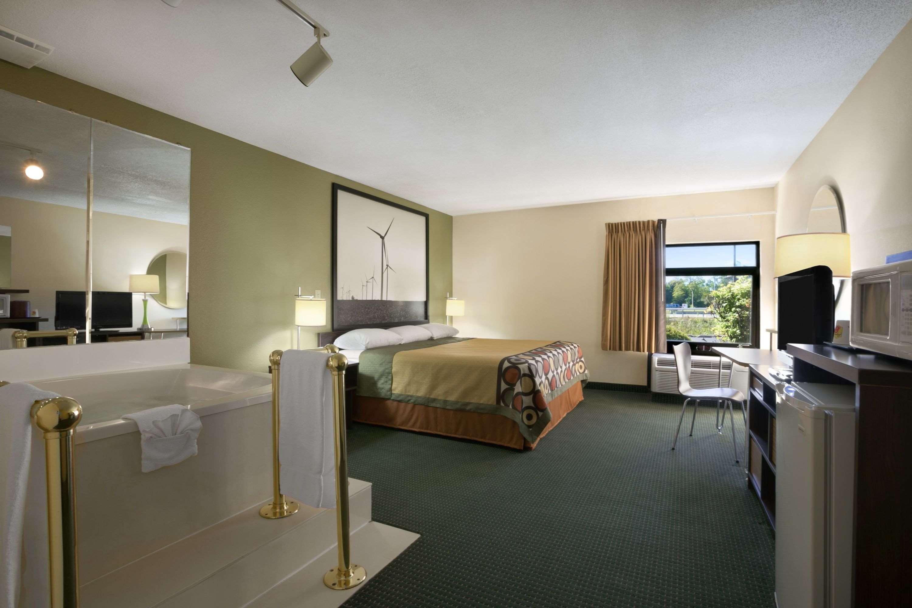 Super 8 By Wyndham Columbia City Экстерьер фото