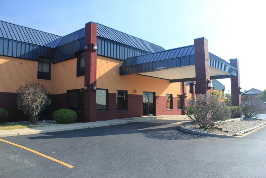 Super 8 By Wyndham Columbia City Экстерьер фото